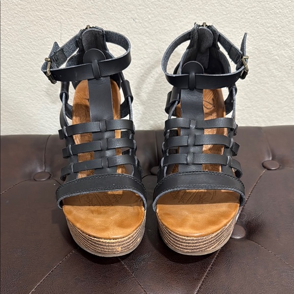 Blowfish Black and Tan Wedge Sandals - Picture 1 of 4